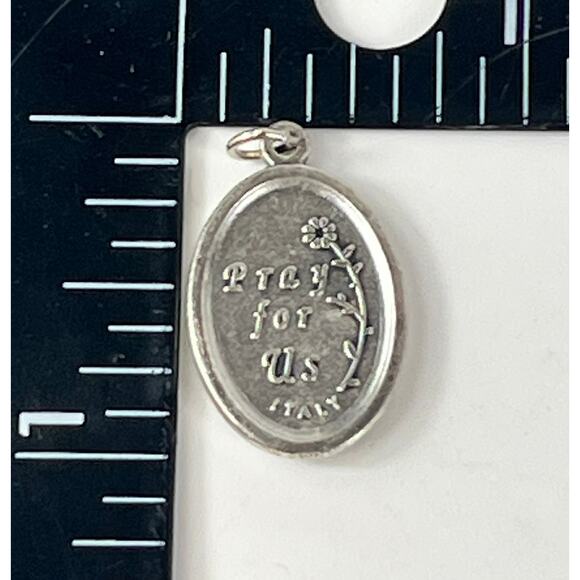 Patron Saint Anthony Italian Medal Pendant Charm Catholic Religious Sacred Vtg - Picture 2 of 2
